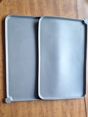 Gray Silicone Pet Feeding & Activity Mats – Set of 2